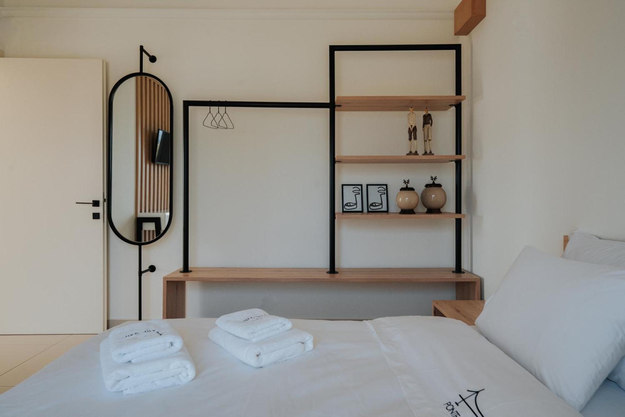 Ponte Suites Andírrion Bagian luar foto